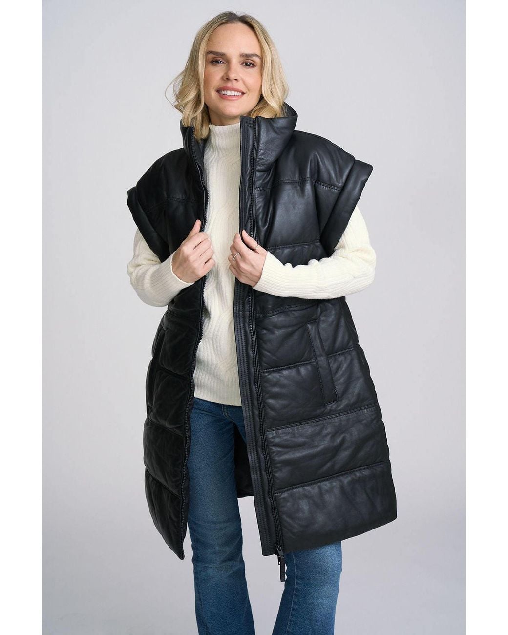 Mauritius Black Oversized Modern Elongated Puffer Katrin