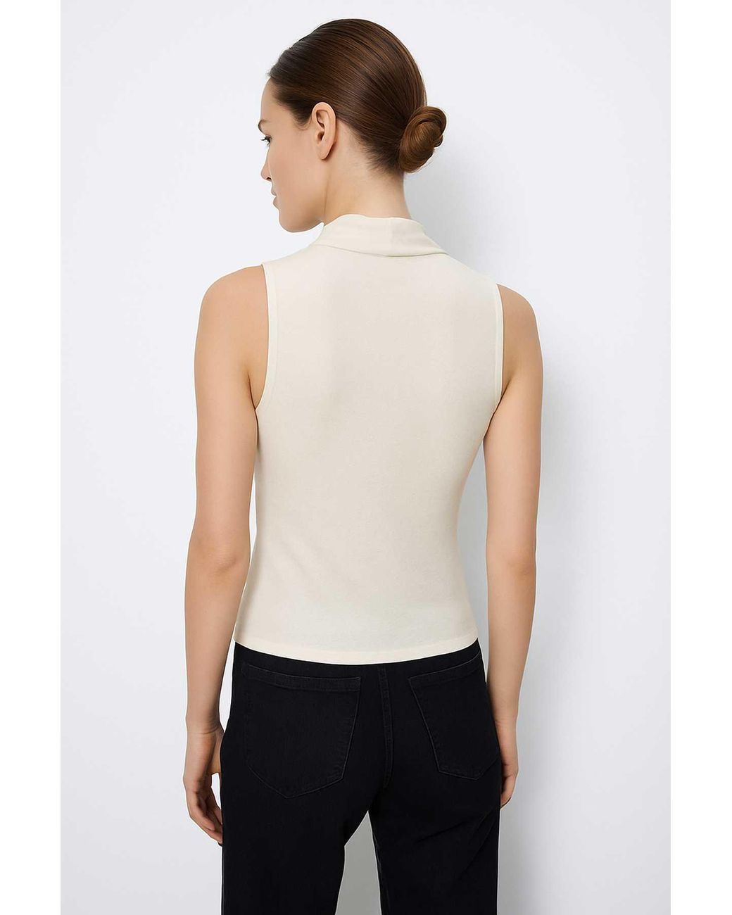 Conquista White Neutrals Draped V-Neck Top