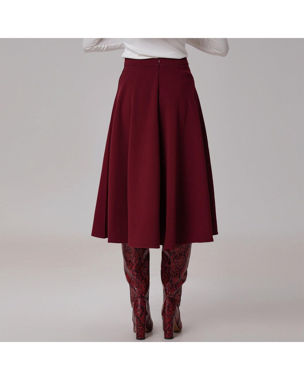 Smart and Joy Flared Knee-Length Skirt