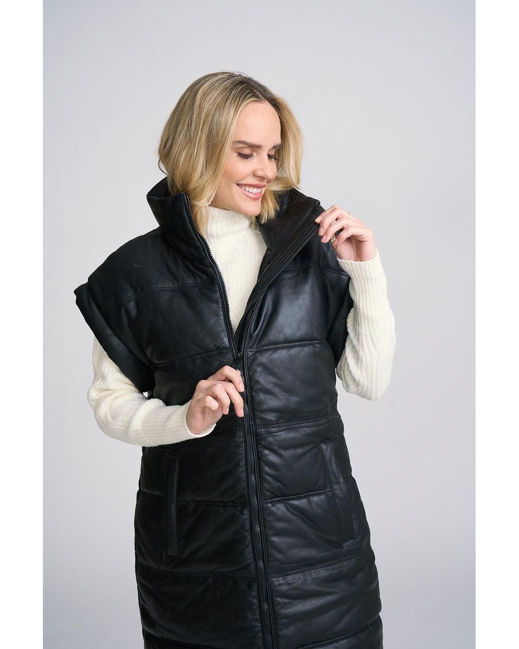 Mauritius Black Oversized Modern Elongated Puffer Katrin