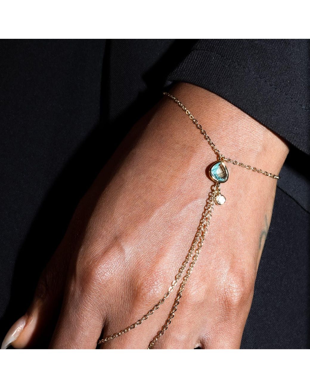 Studio Baloge Metallic Point Hand Chain