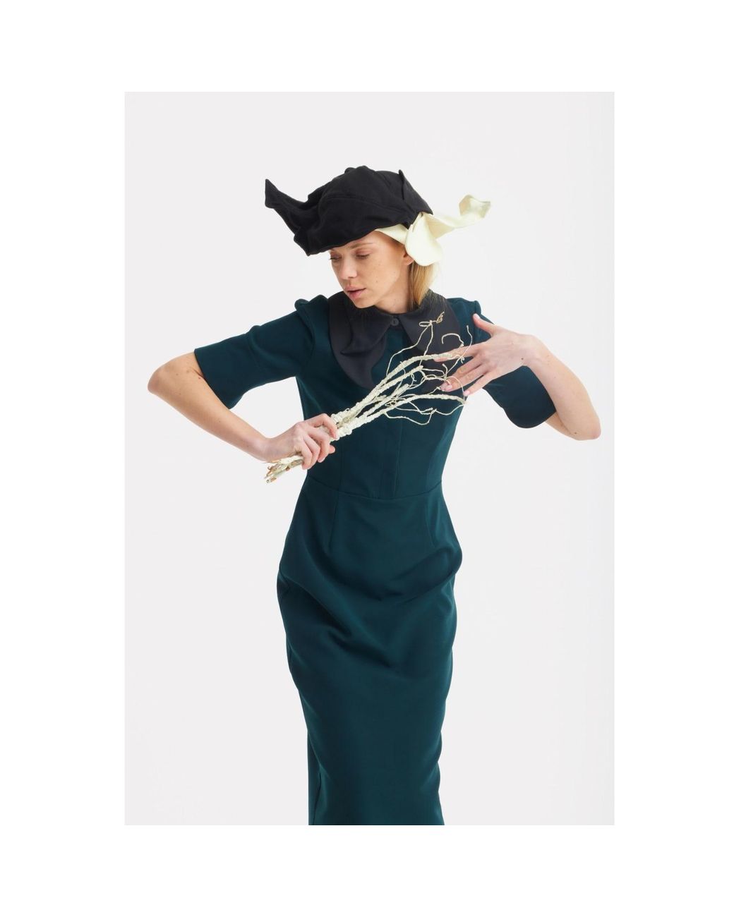 Julia Allert Green Polished Fitted Midi Short Sleeve Dress
