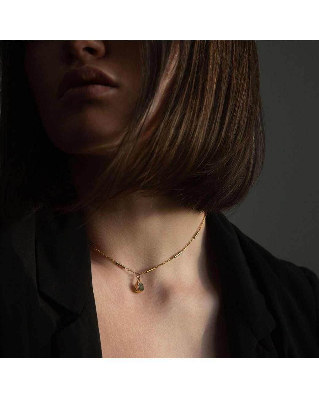 A Weathered Penny Metallic Peridot Necklace