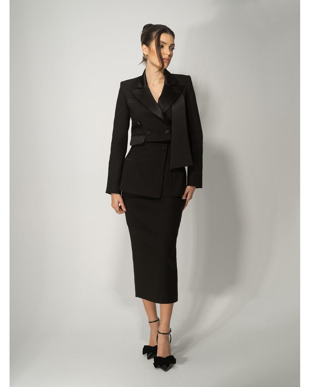 Tia Dorraine Black Très Chic Two-Part Blazer