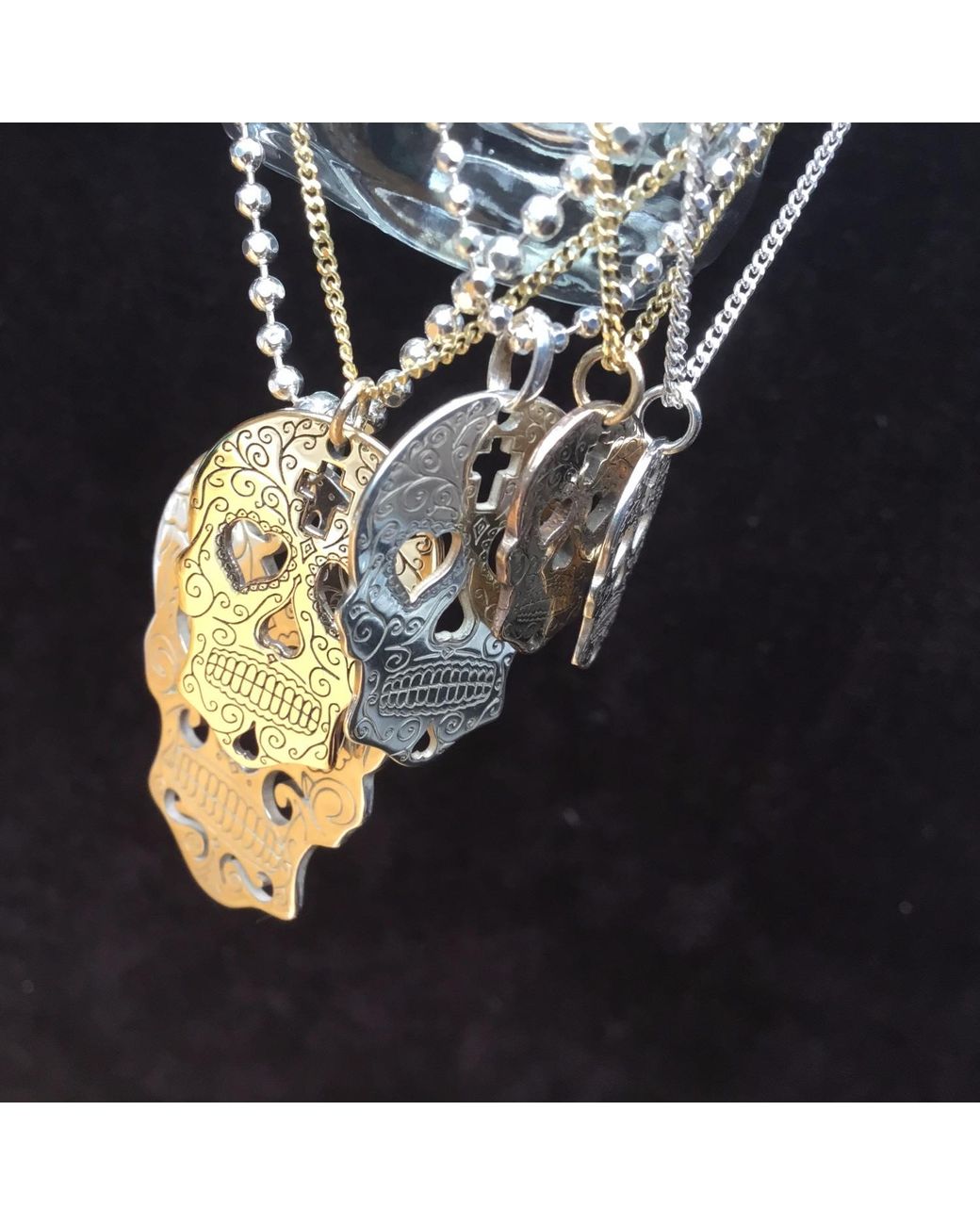 CarterGore Metallic Silver Sugar Skull With Heart Eyes Pendant Necklace Medium