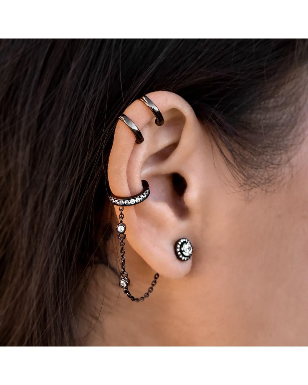 SALLY SKOUFIS Metallic Edge Chain Ear Cuff With Made Diamonds