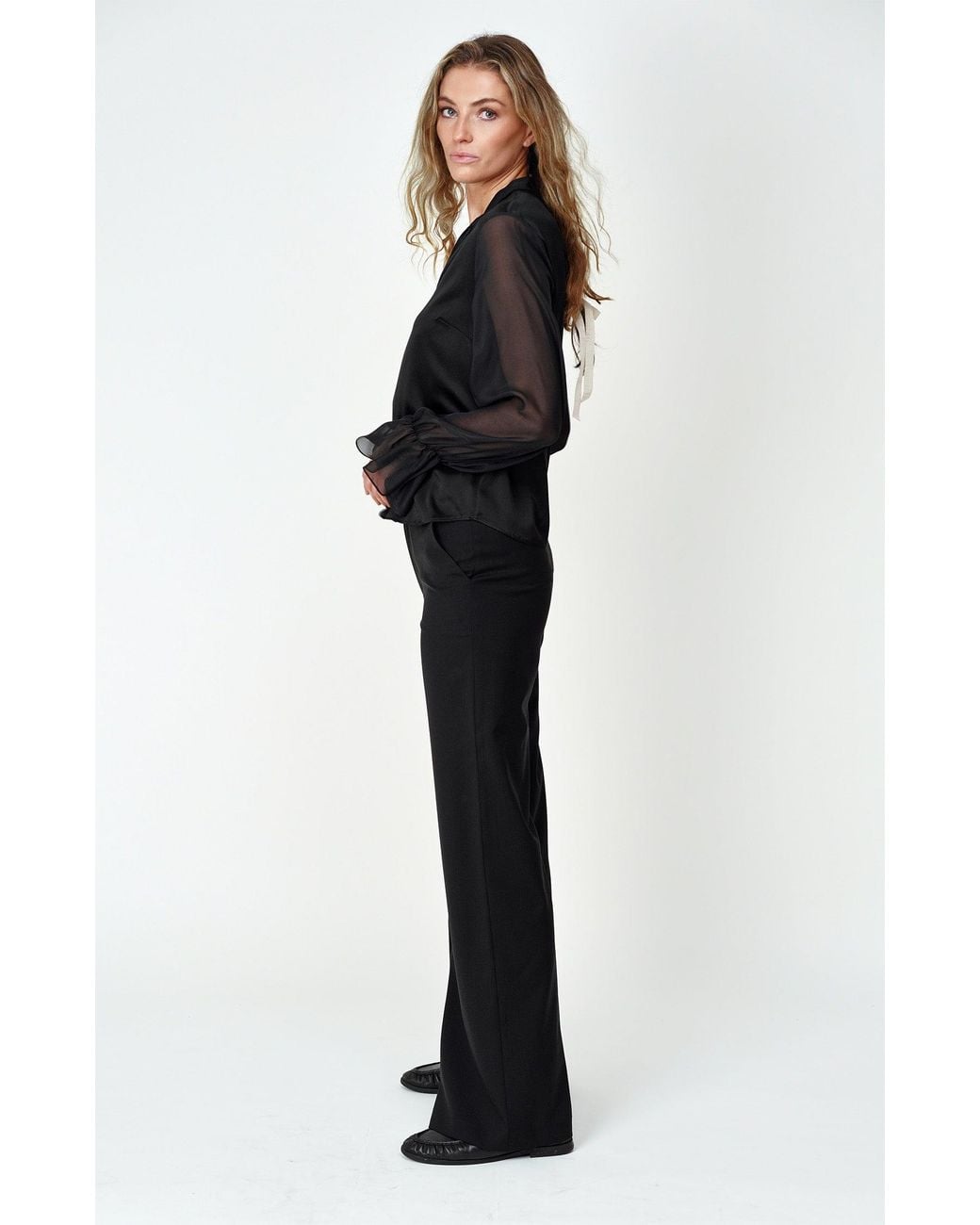 Gunda Hafner Ltd Black Mid Rise Straight Leg Merino Trousers