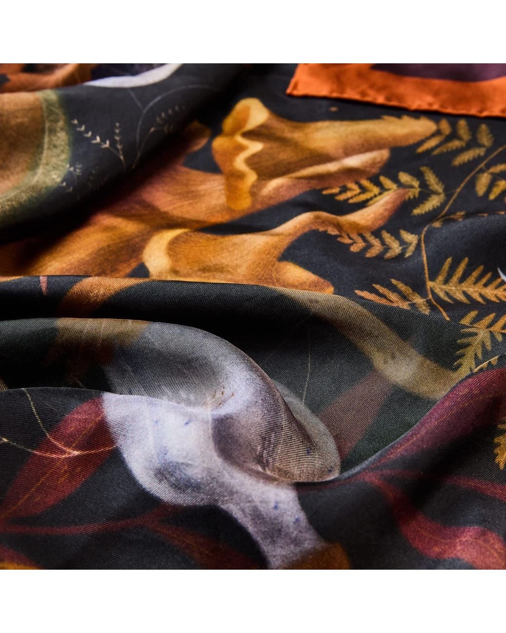 Silk&Soul Black Dark Fox Scarf