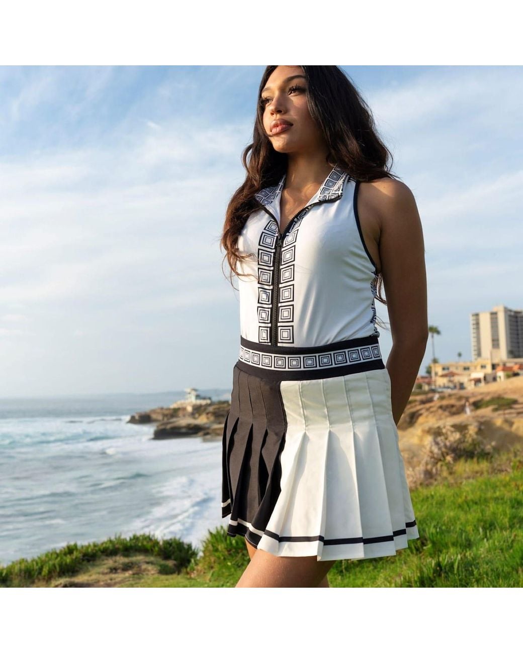 Live Kolibri Black Victory Link Skirt