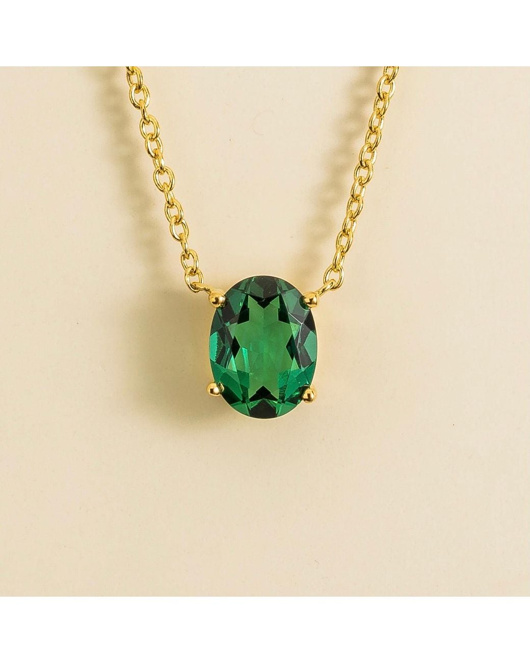 Juvetti Green Ovo Necklace Set With Emerald