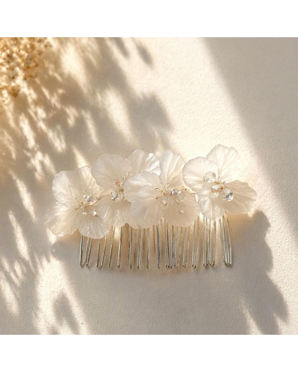 Nuvv Collection White Bride-Mother Of Pearl Hair Comb