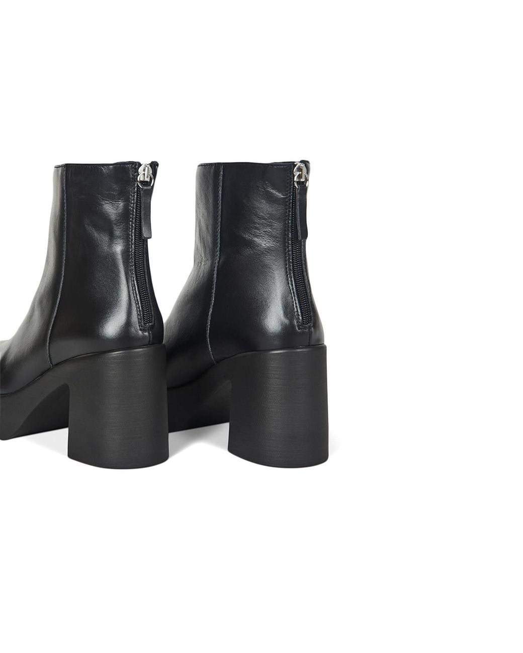 INTENTIONALLY ______ Black Drue Platform Boot