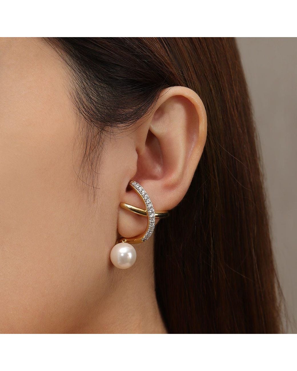 Arte Madrid Metallic Toggle Convertible Crossover Earring With Pearl