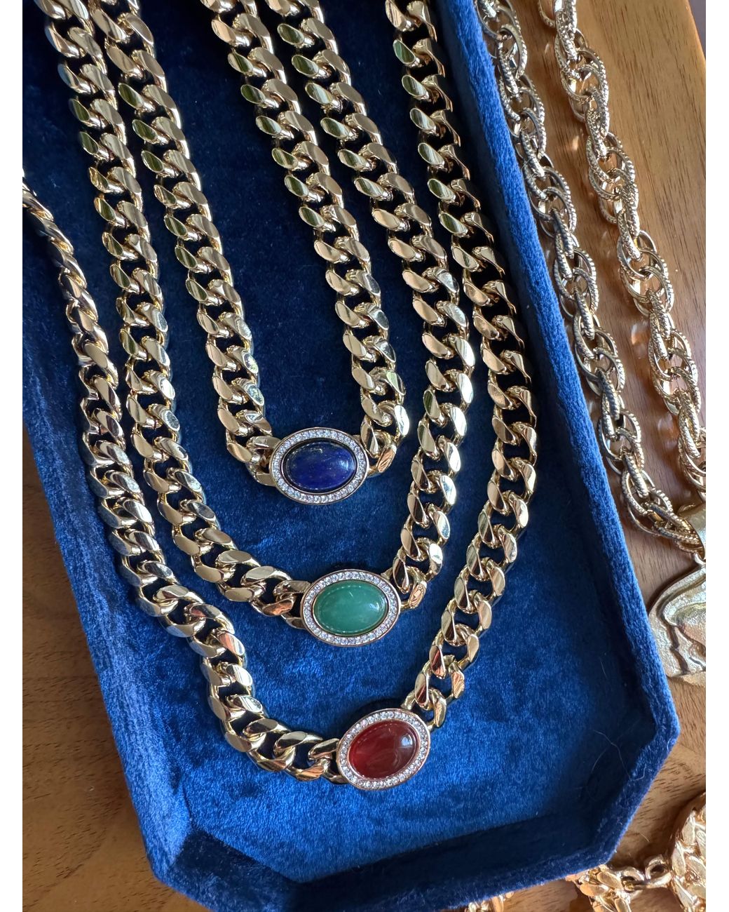Laura Gray Metallic Harlow Curb Chain Carnelian, Lapis & Aventurine