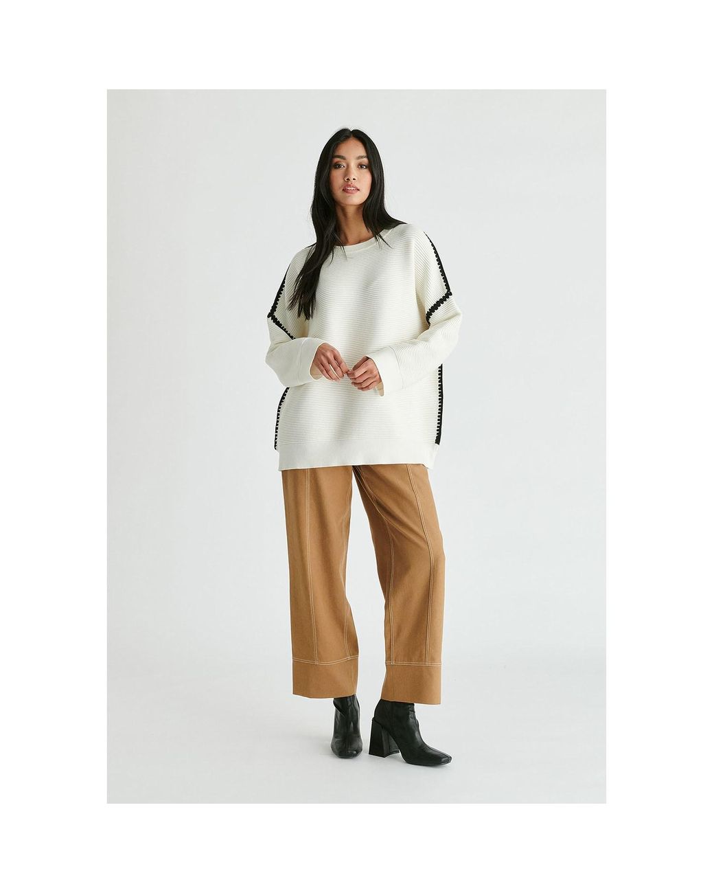 Paisie White Ribbed Jumper With Contrasting Embroidery