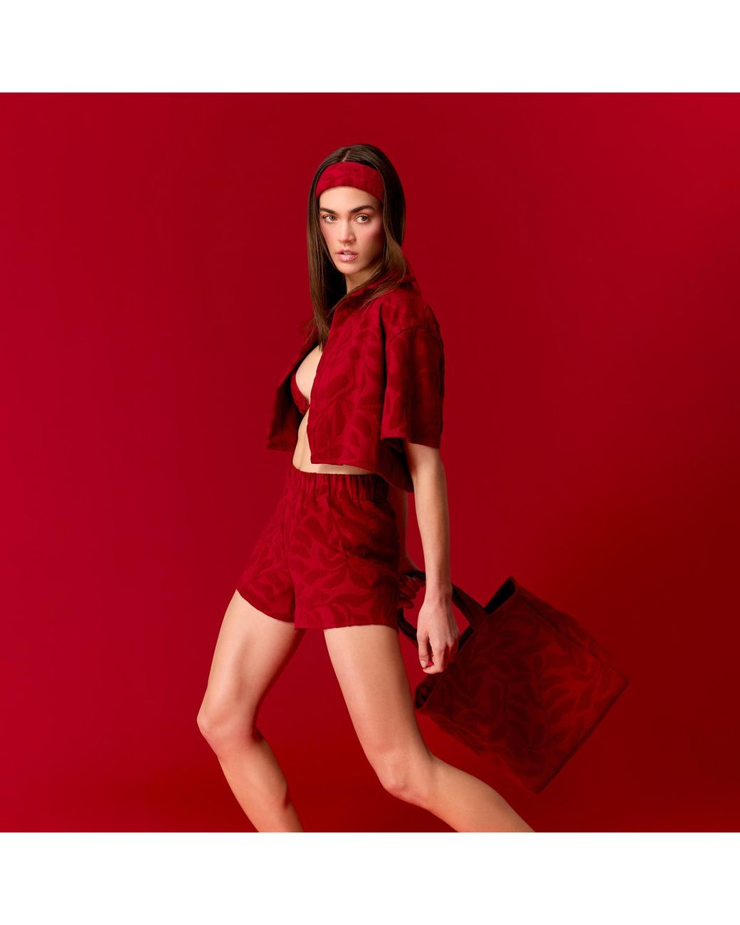 Nur Karaata Red Anastasia Set
