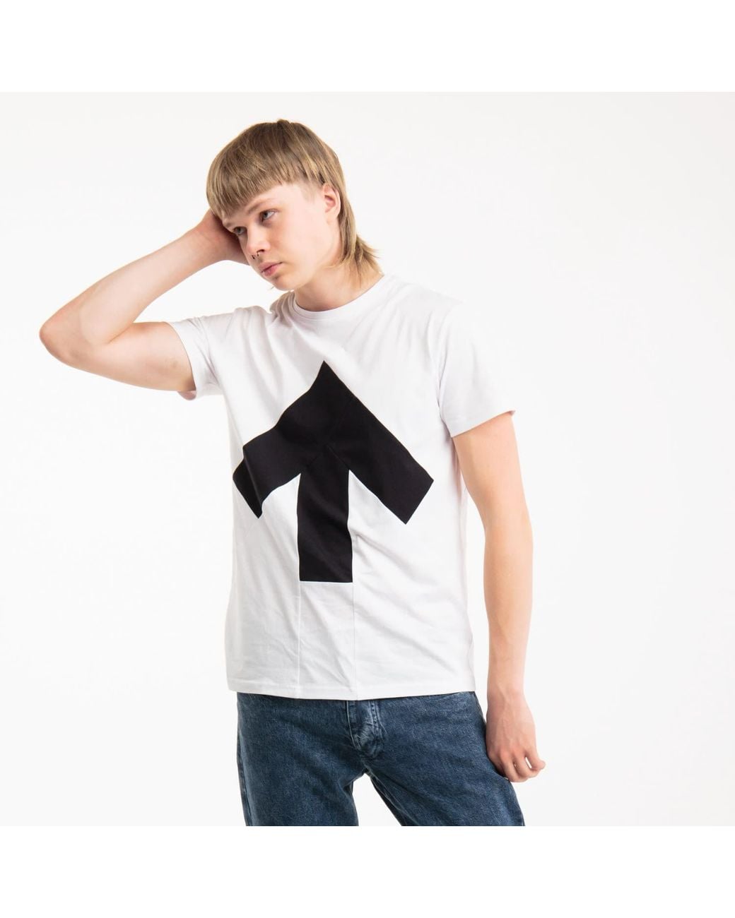 Reet Aus White T-Shirt For Arrow for men