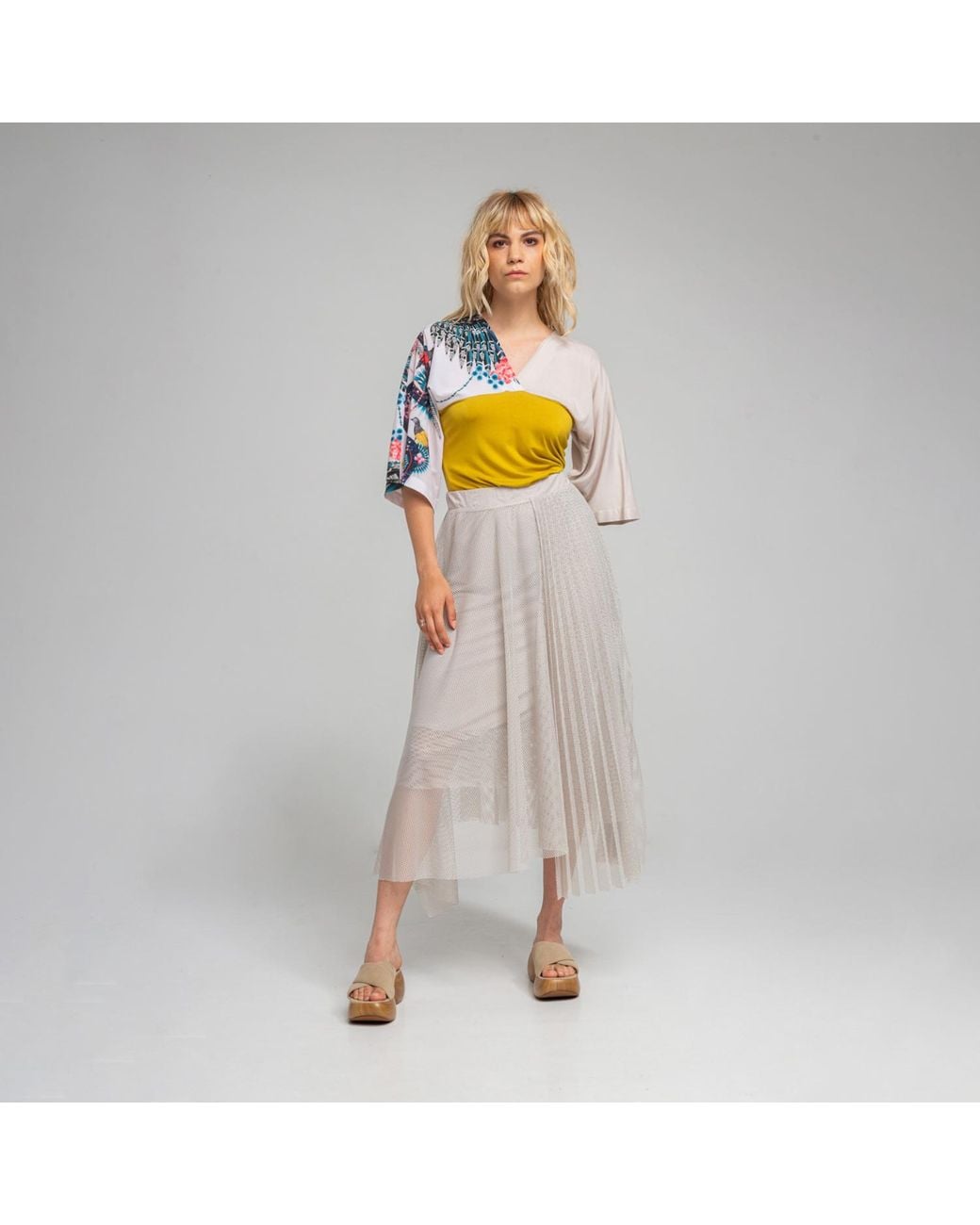 ARTISTA Yellow Natalie Oriental Printed Kimono Style Top