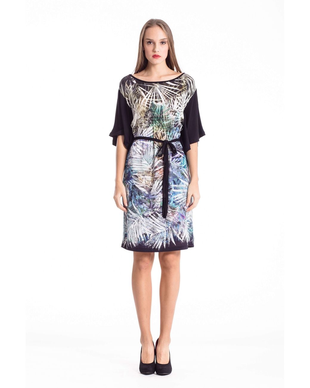 Conquista Black Tie Waist Dress