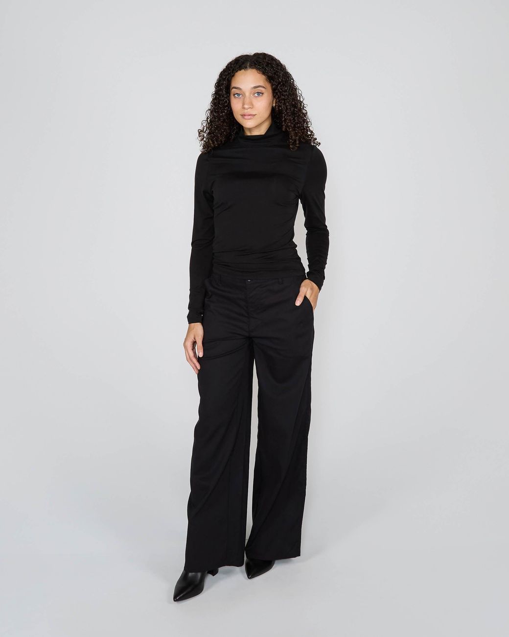 Lords of Harlech Black Kate Turtleneck
