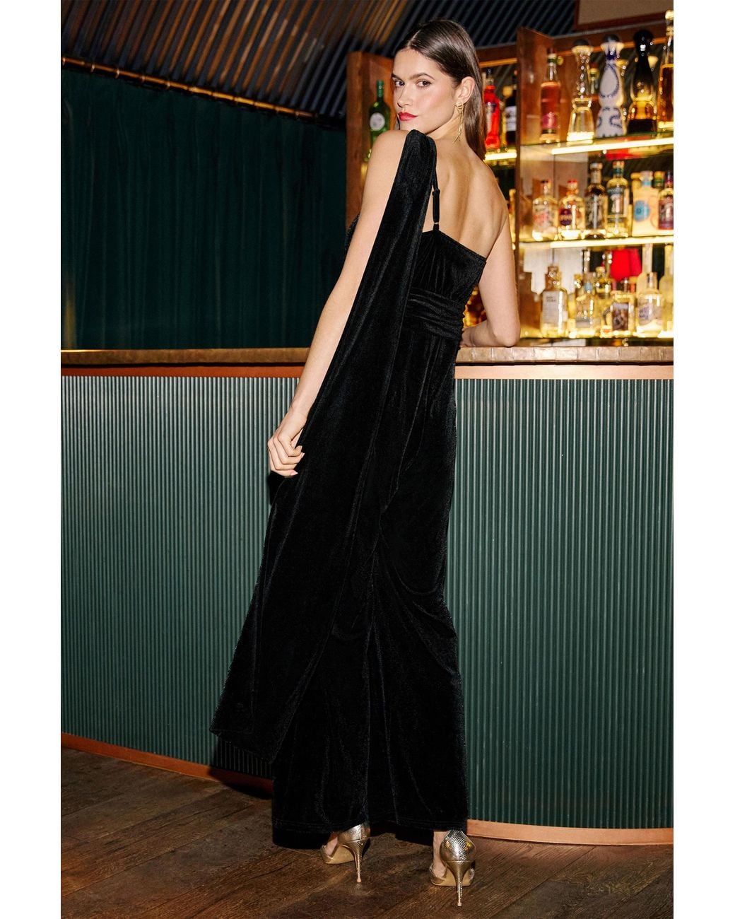 Yumi' Black Velvet One Shoulder Jumpsuit With Scarf