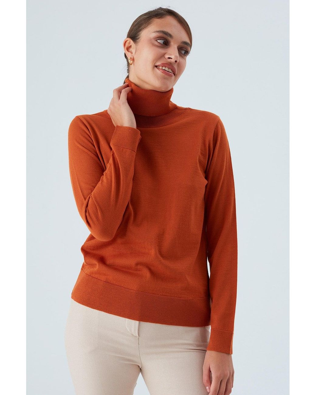 Peraluna Orange Valeria Fine Turtleneck Pullover