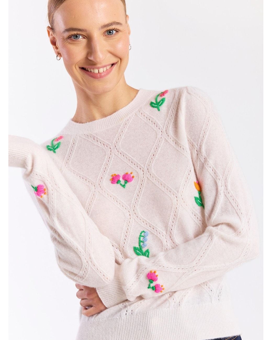 Brodie Cashmere Pink Lightweight Floral Stitch Cashmere Crew