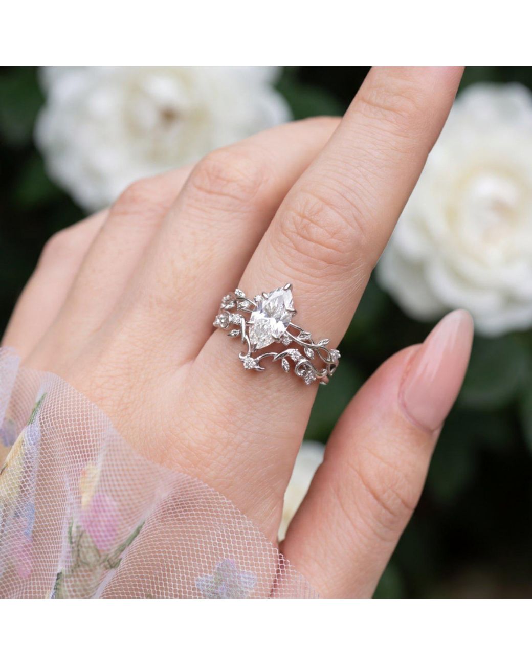Azura Jewelry New York White Petal Waltz Band Vermeil