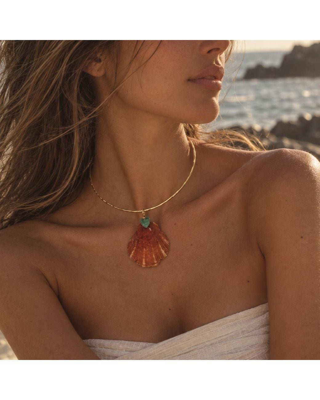 Lalinde White Emerald Tide Shell Choker