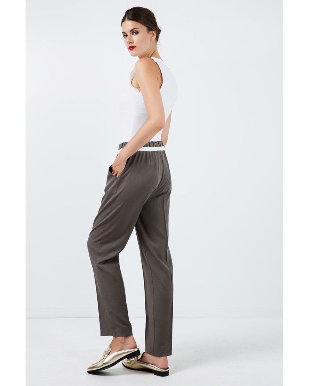 Conquista Gray Long Khaki Pants With Cream Panel