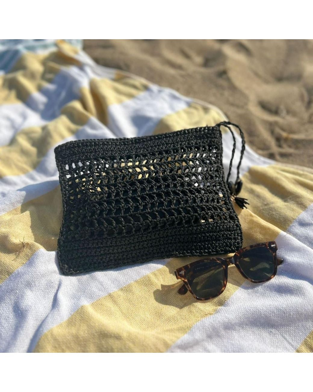 Springmoonatelier Black Summer Beauty Clutch