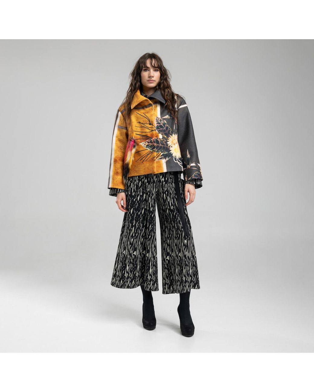 ARTISTA Multicolor Hailey Cropped Coat