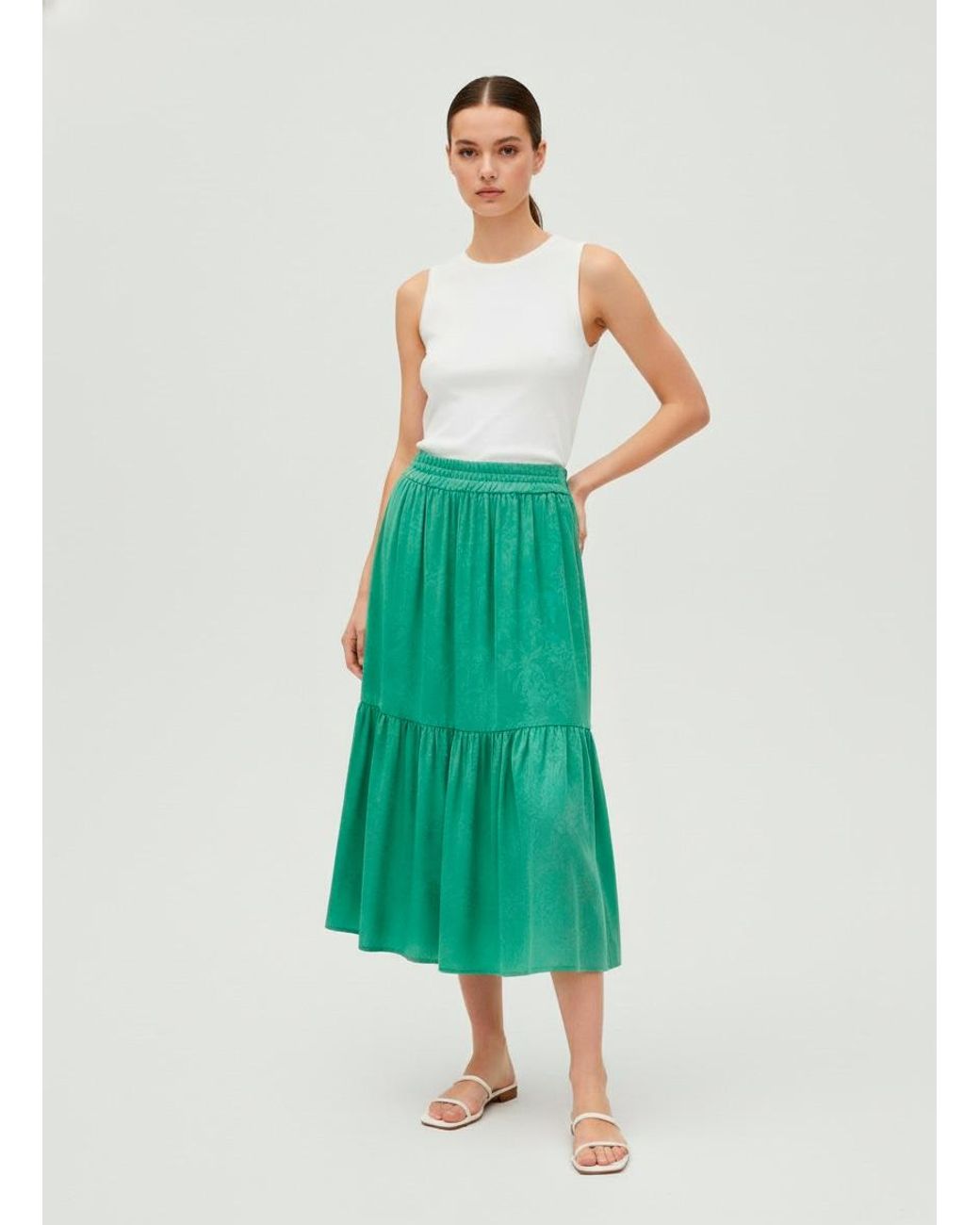 Conquista Green Emerald Tiered Midi Skirt