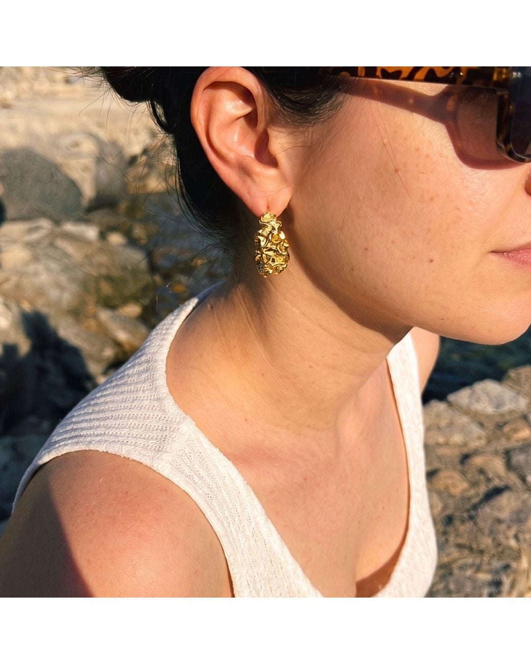 LINYA JEWELLERY Metallic Alveo Textured Hoop & Plated Earrings