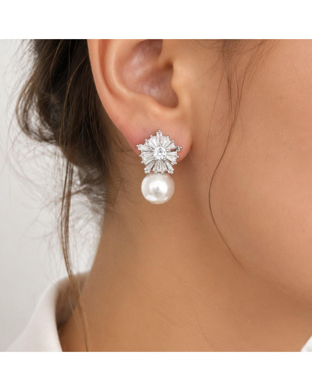 Nuvv Collection Metallic Elegant Crystal & Pearl Statement Earrings