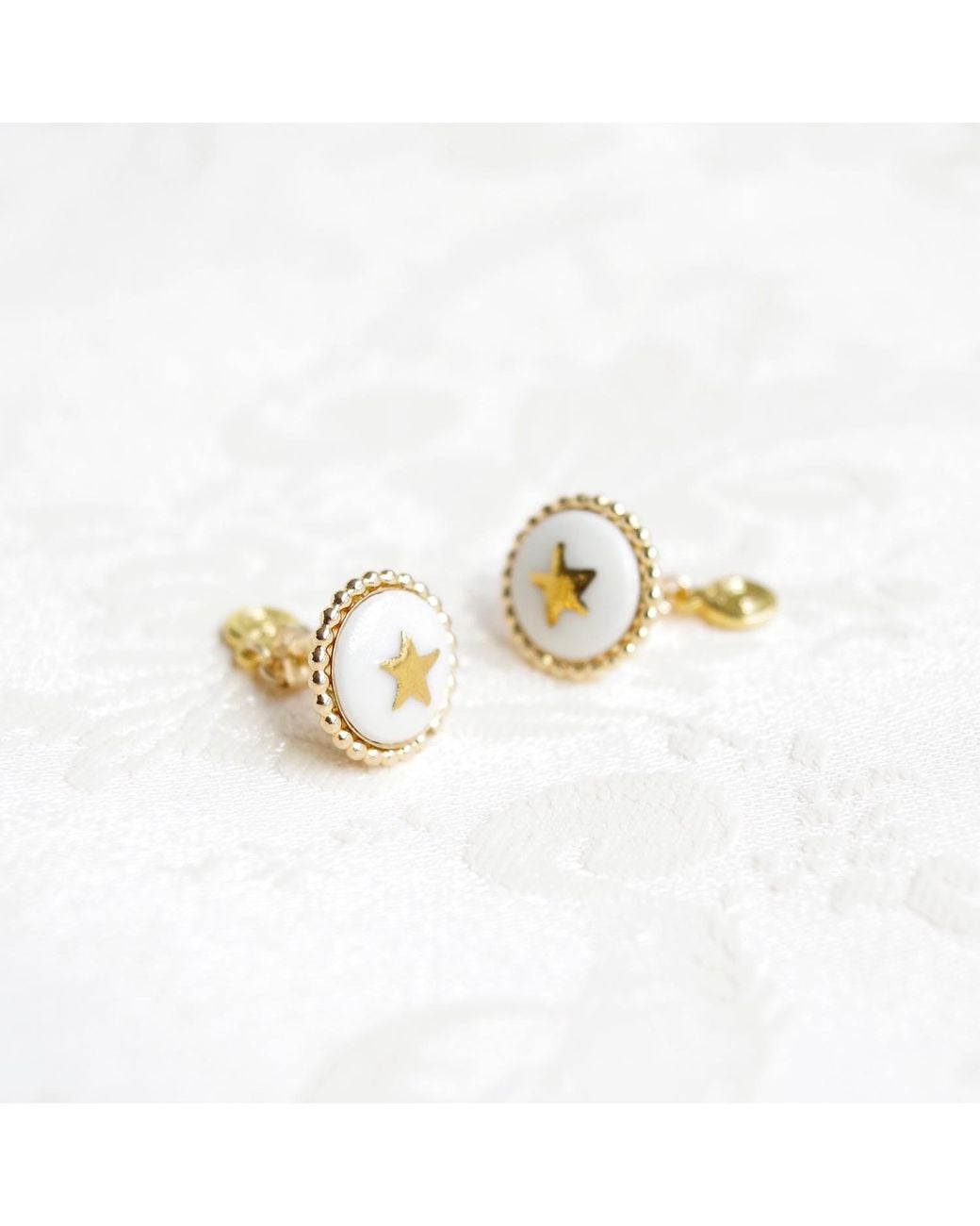 POPORCELAIN Metallic Gold Lustre Star Stud Earrings