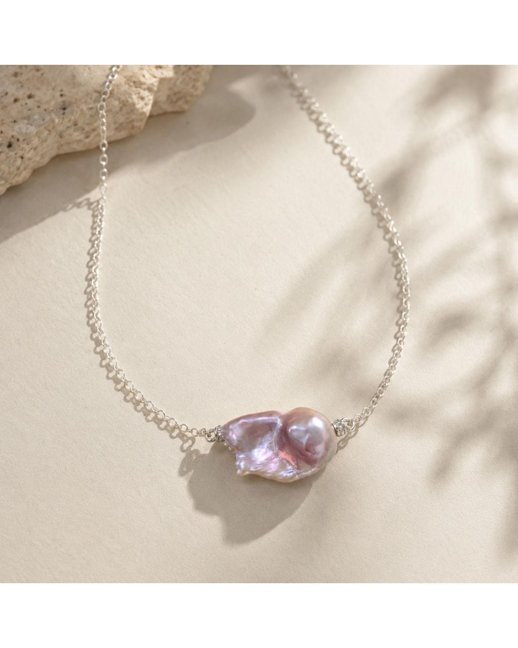 Ninemoo Metallic Lune Mauve Pearl Necklace