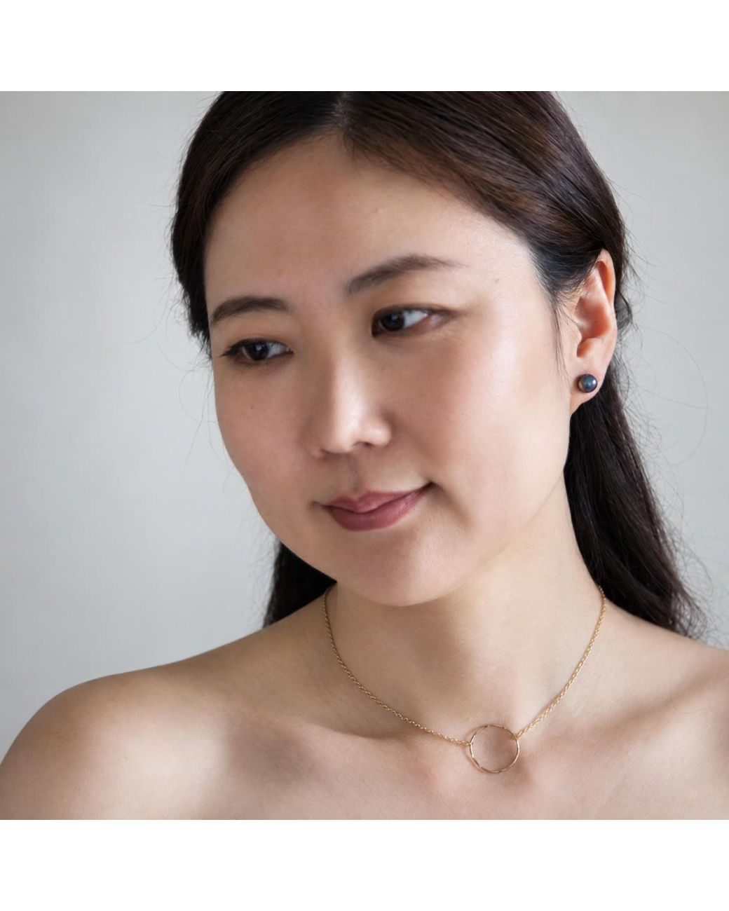 Heather Hawkins Jewelry Metallic Hammered Circle Necklace