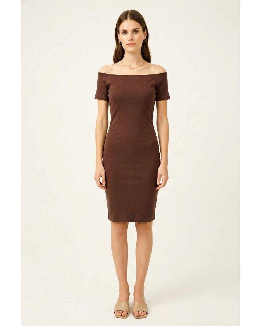 Conquista Purple Chocolate Off-Shoulder Bodycon Dress