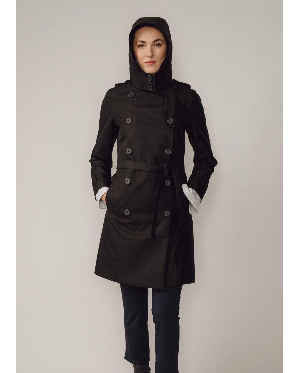 BEIRA Black Frida Waterproof Raincoat –