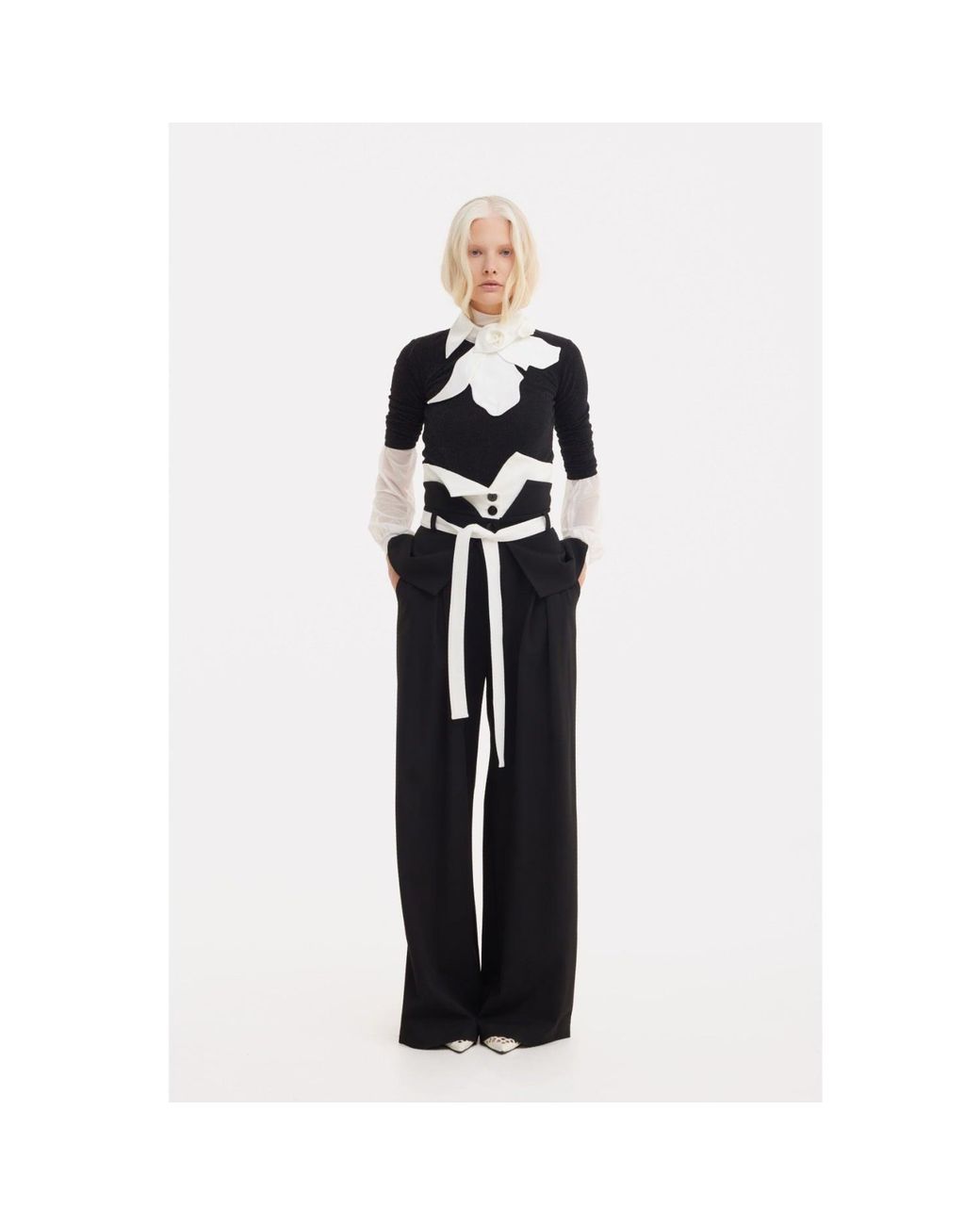 Julia Allert White Evening Neckwear