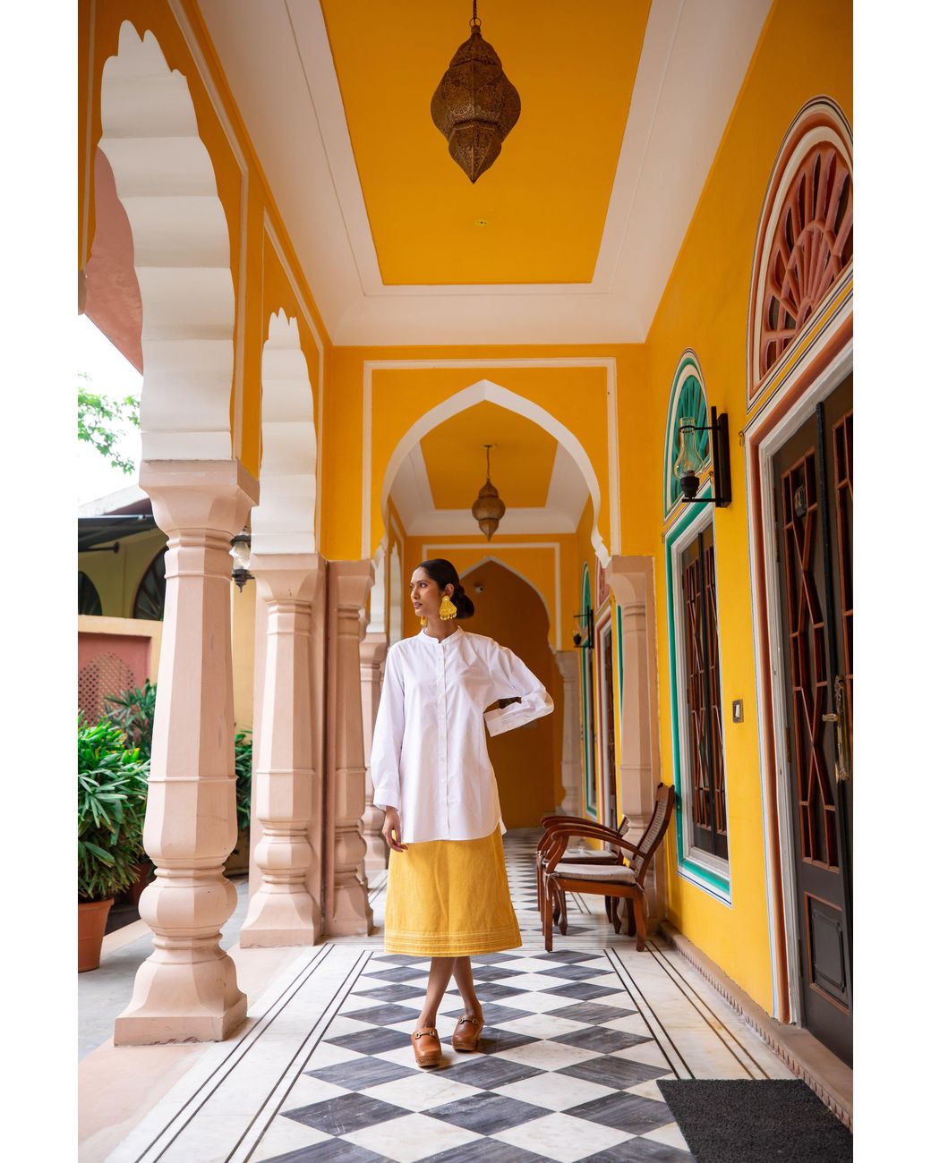 NoLoGo-chic White Malabar Oversized Shirt