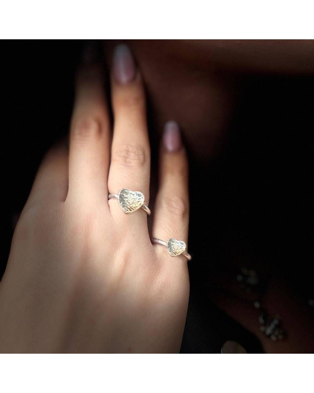 Unaloe White Small Hammered Heart Ring