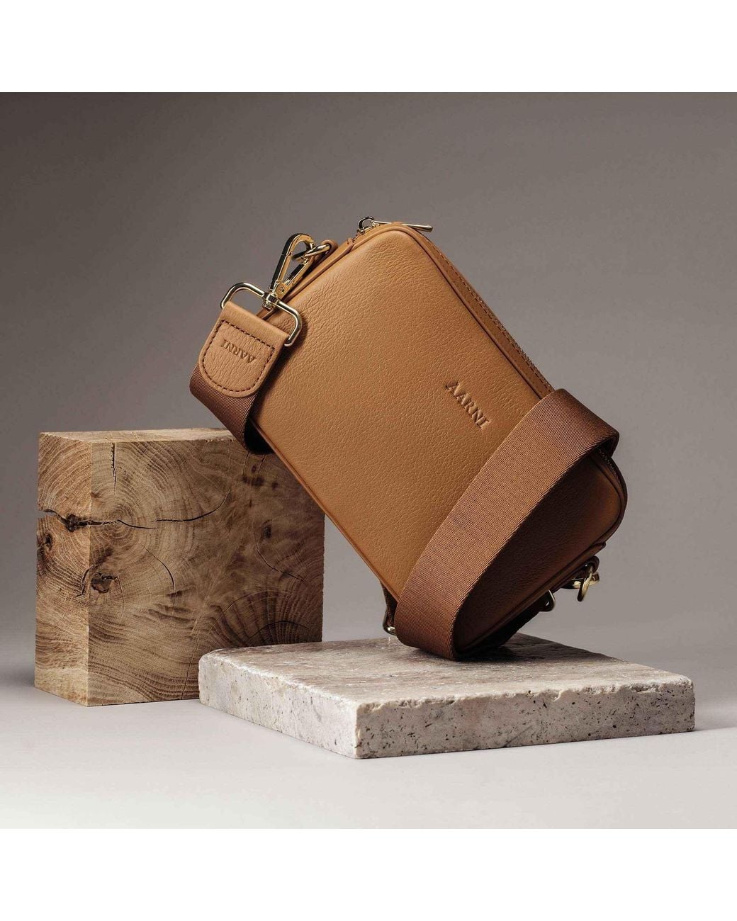 Aarni Brown Crossbody Bag, Cognac