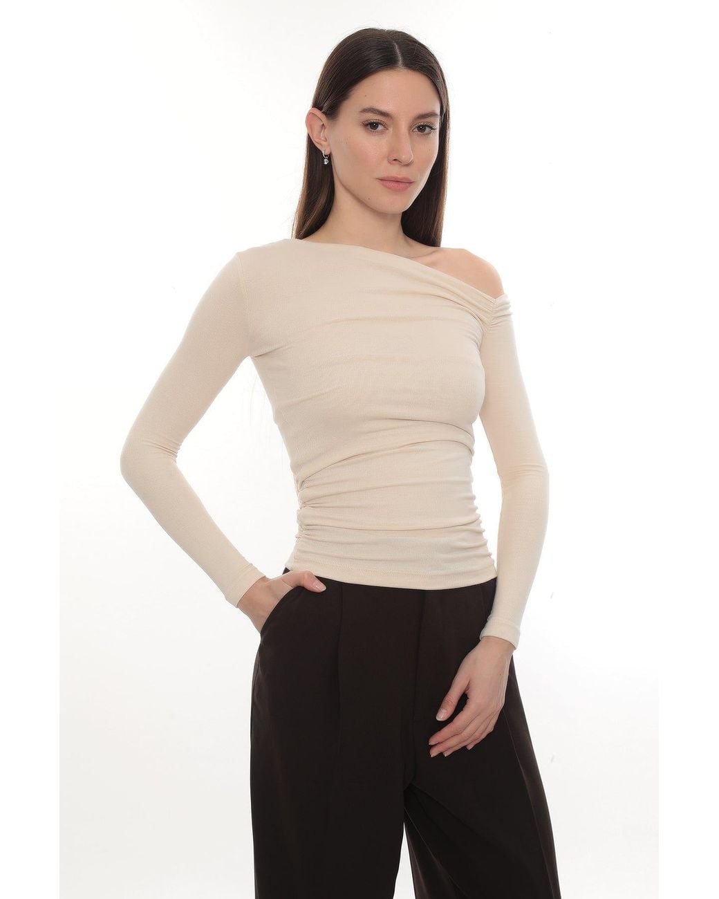 Monlicia Natural Neutrals Asymmetric Off-Shoulder Long Sleeve Stretch Lune Top