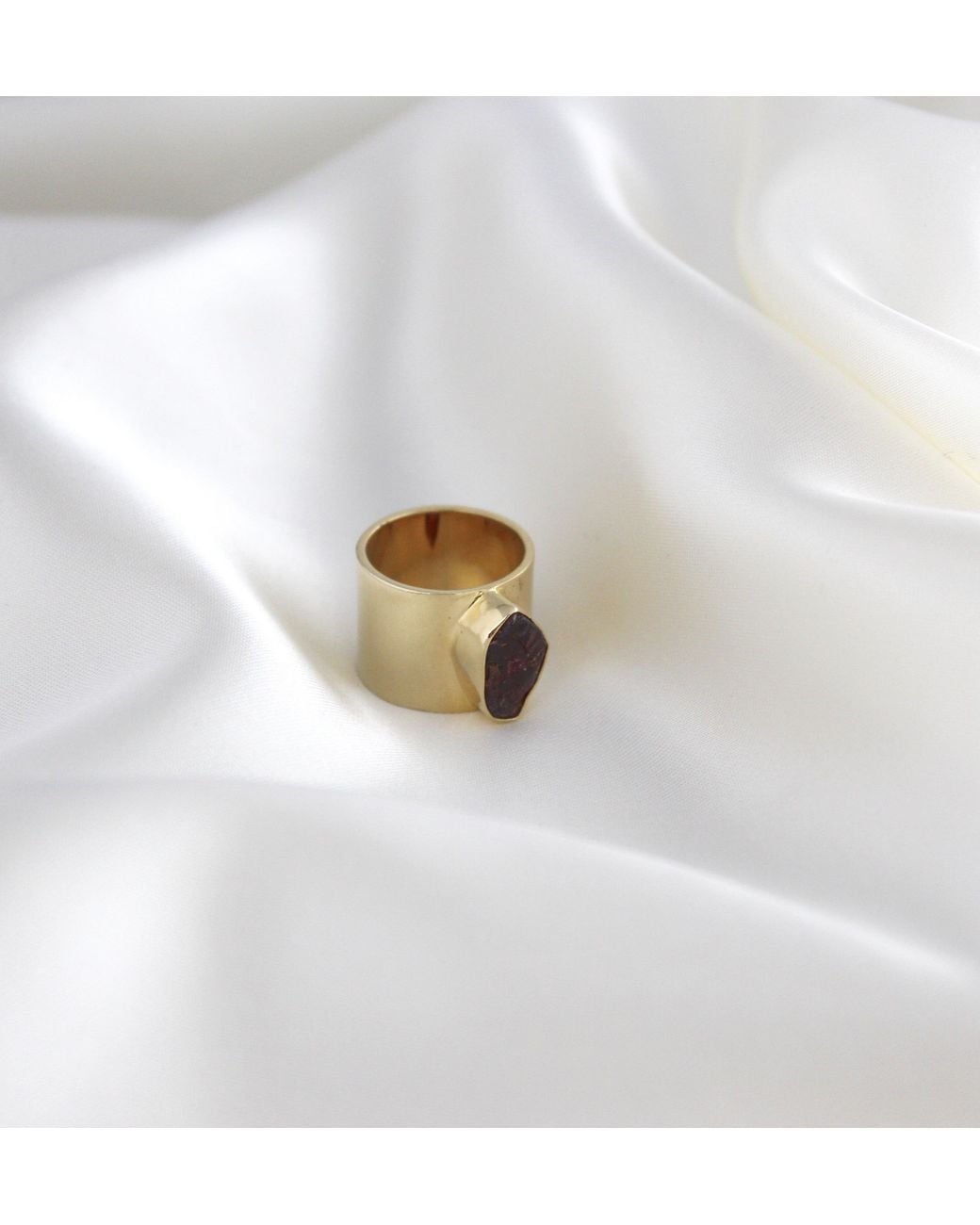 Gem Island Metallic Deva Ring