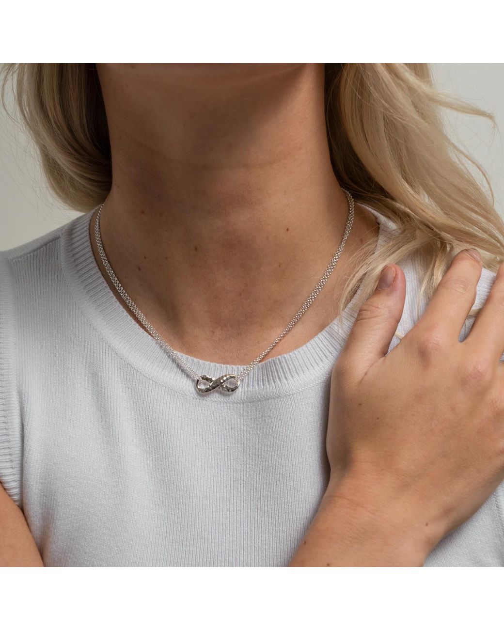 Dower & Hall Metallic Entwined Infinity Pendant