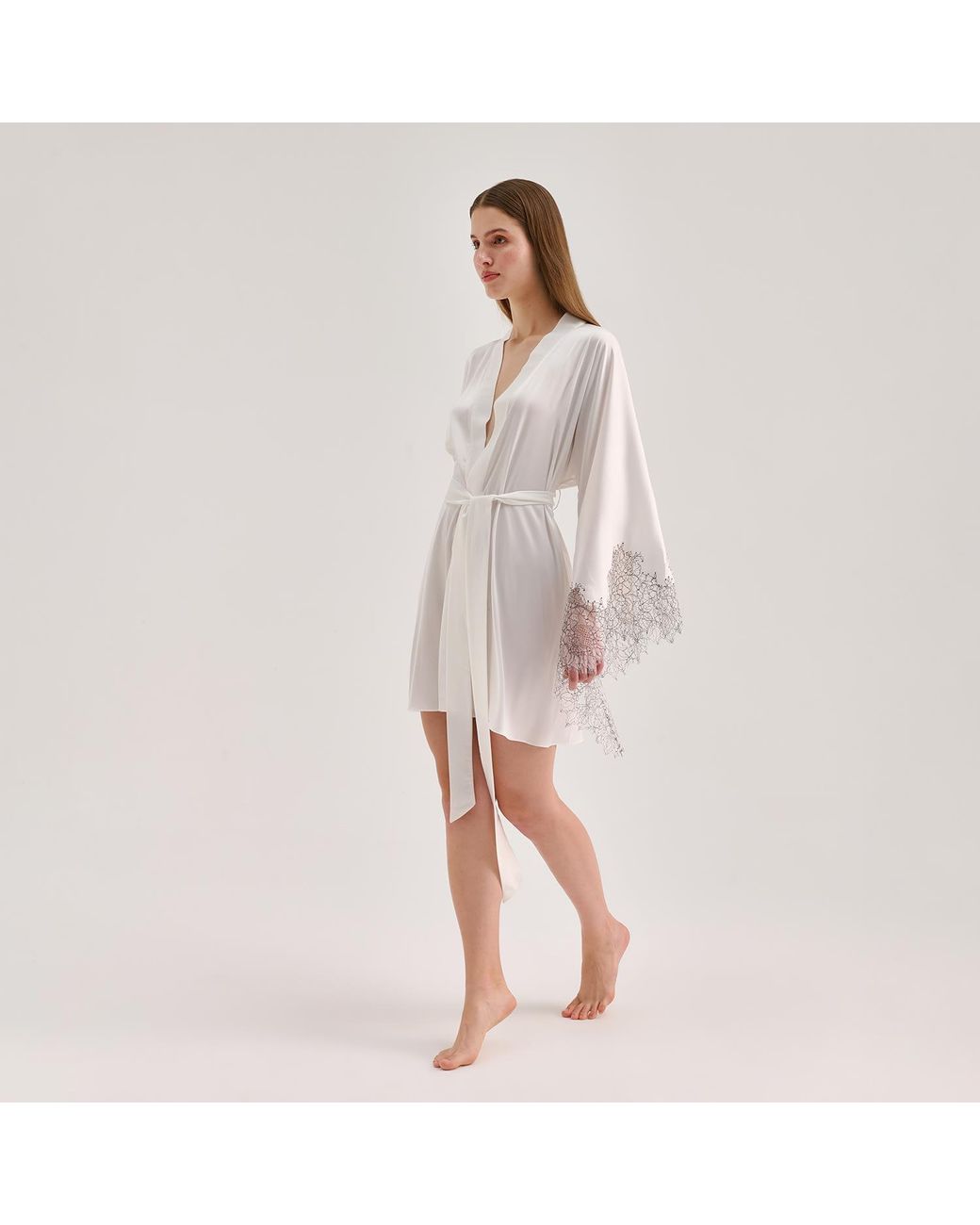 Avenue 8 White Lace Mini Silk Robe