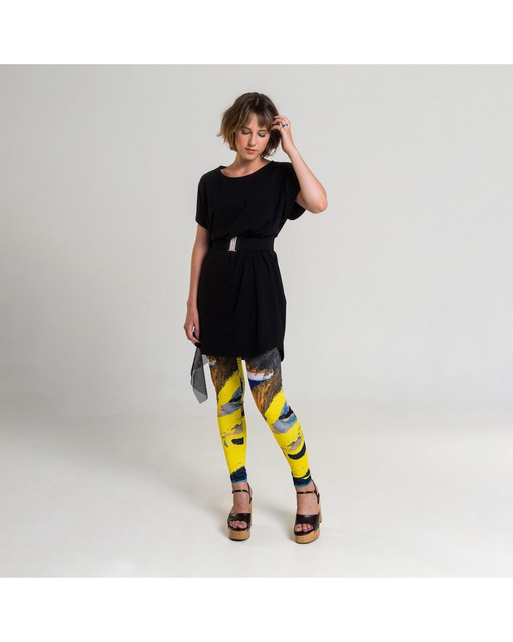 ARTISTA Yellow Bluebird Printed Leggings