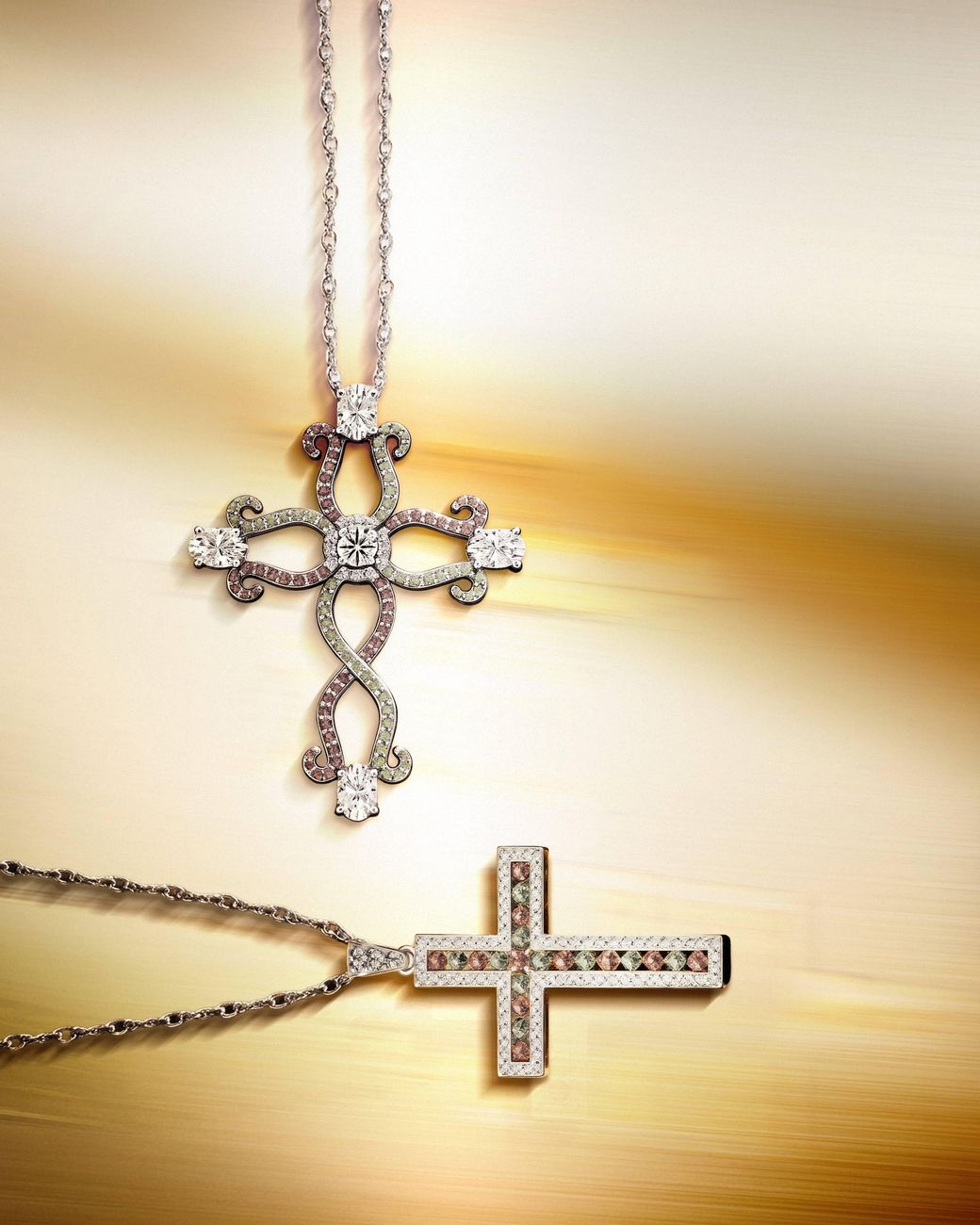 Arte Madrid Metallic Cruz Timeless Mosaic Cross Pendant Necklace